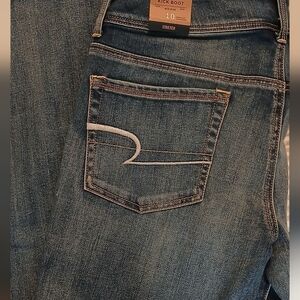 **BUNDLE & SAVE**                       American Eagle Midrise Kick boot